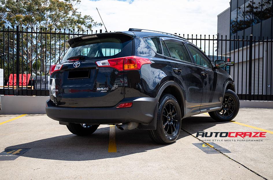 TOYOTA-RAV4-CHALLENGE-BLACK